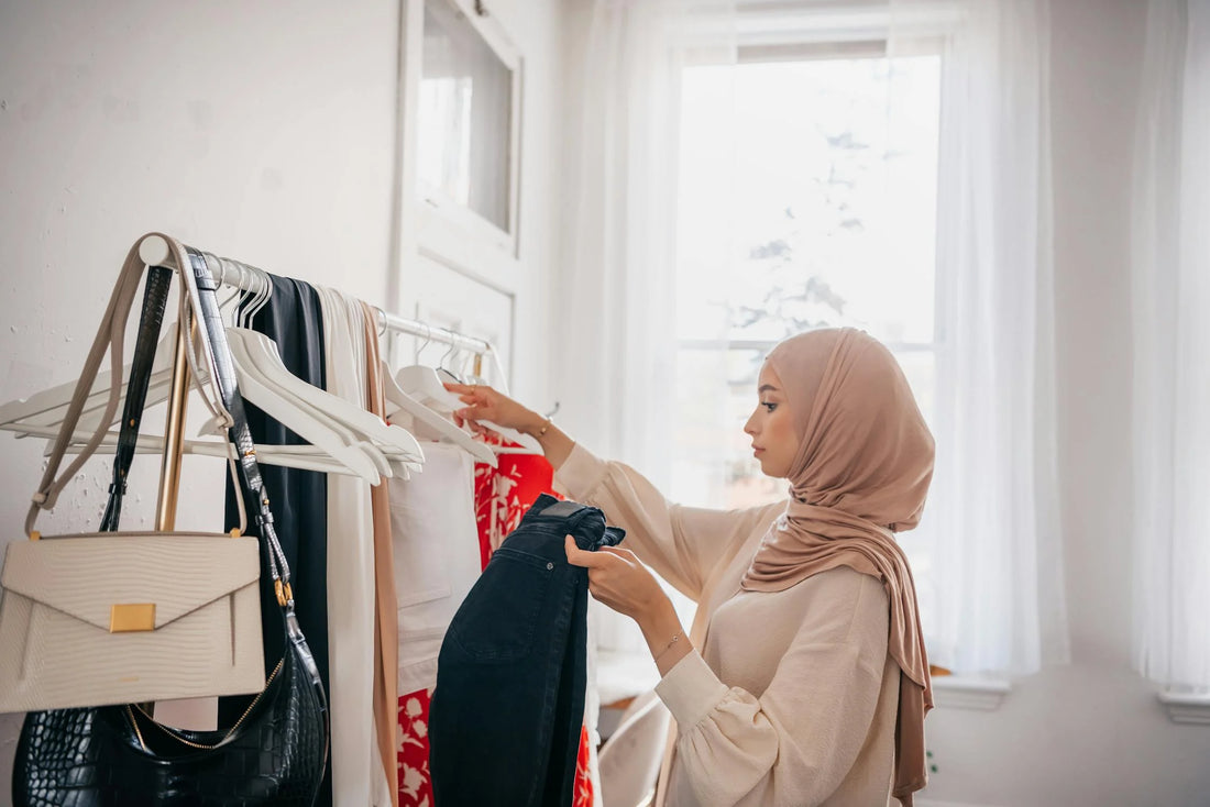 Modest Fashion on a Budget: How to Create Stylish Outfits Without Breaking the Bank