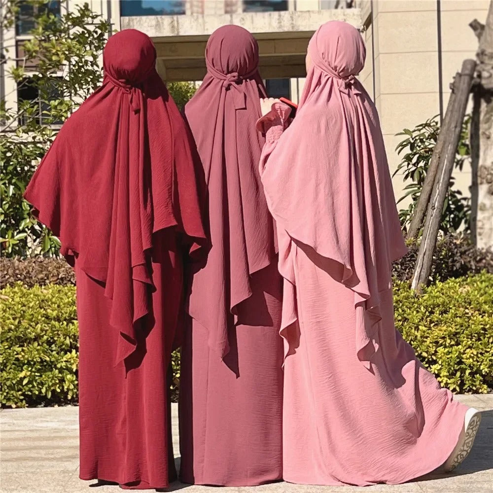 Elegant Modesty: Women's Khimar Collection